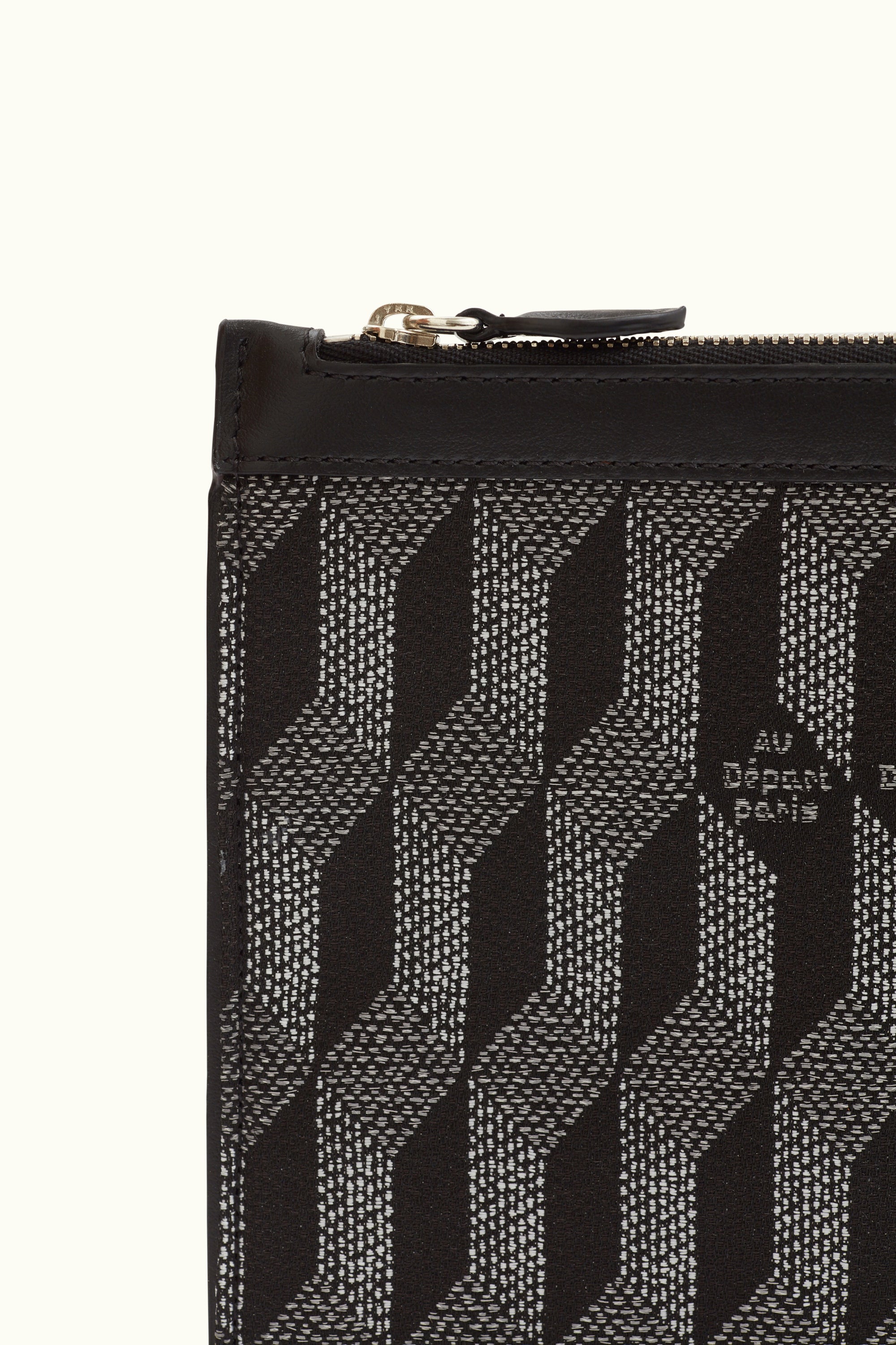 La Pochette M Jacquard Réfléchissant